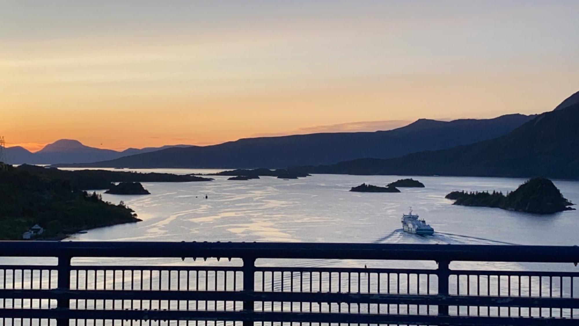 Lofoten And Vesteralen Kveldro Myrland Eksteriør billede